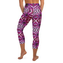 Load image into Gallery viewer, Embodiment Yoga Capri Leggings